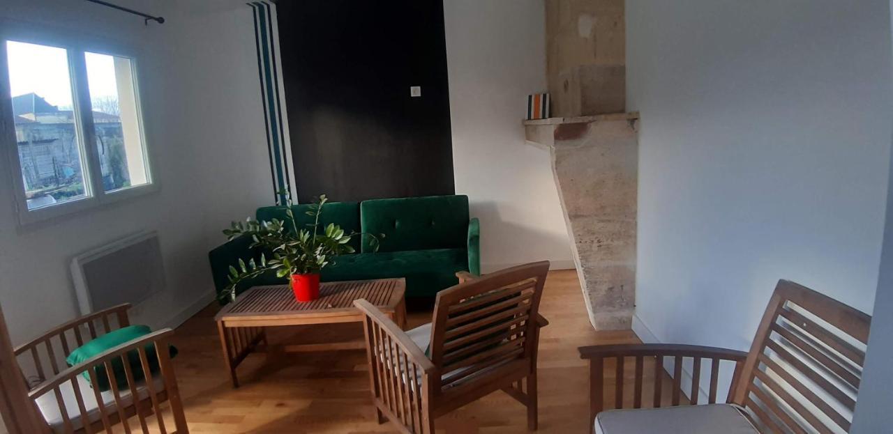 Jolie Villa Avec Piscine Dans Le St Emilionnais Sainte-Terre ภายนอก รูปภาพ